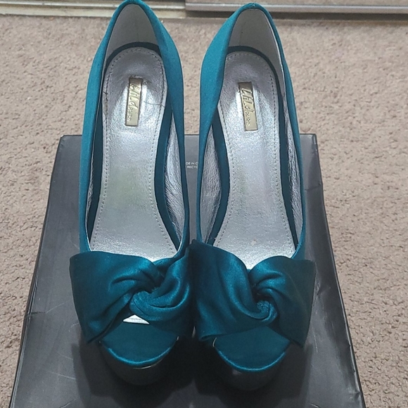 Wild Pair Heels - Picture 2 of 3